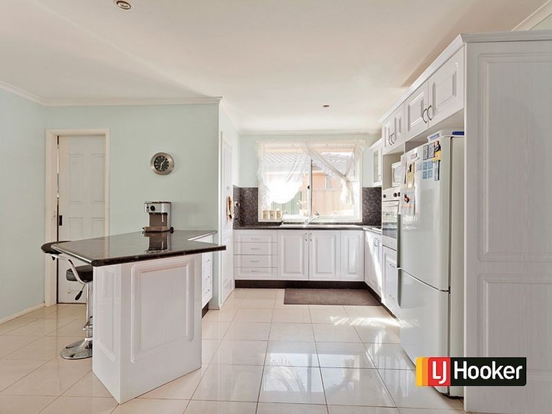 13 Sabrina Grove, Plumpton NSW 2761