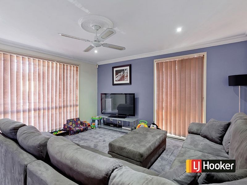 37 Rathmore Circuit, Glendenning NSW 2761