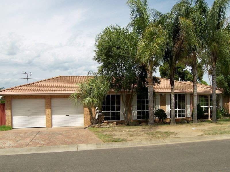 11 Rotuma Place, Oakhurst NSW 2761