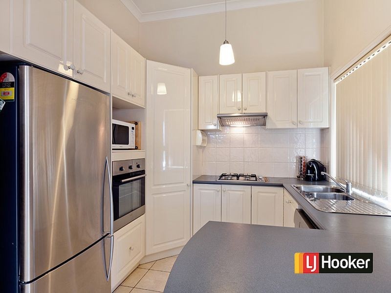 9/24 Blackbutt Crescent, Greystanes NSW 2145