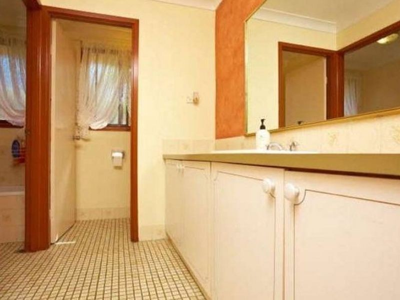 10 Criterion Crescent, Doonside NSW 2767