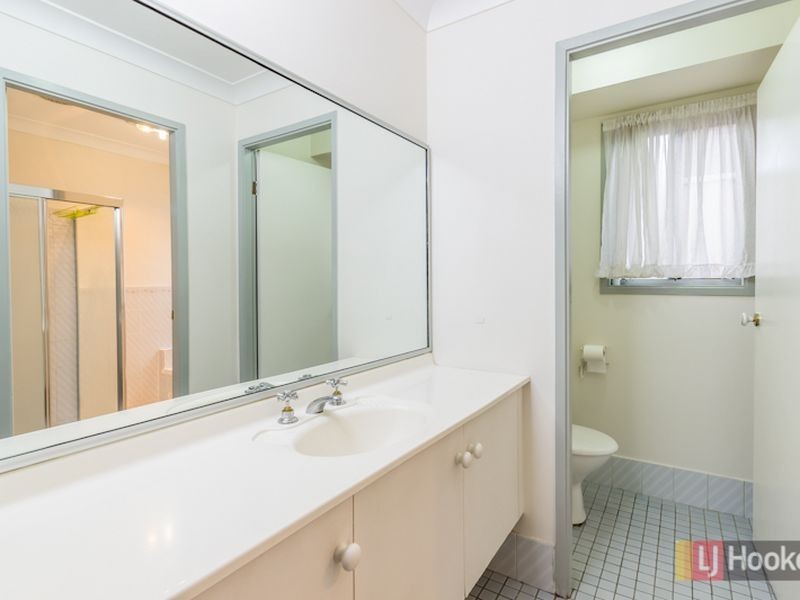 42 Beaconsfield Road, Rooty Hill NSW 2766