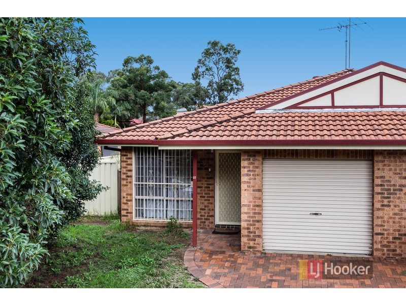 37 Hamrun Circuit, Rooty Hill NSW 2766