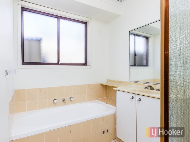 6 Buring Crescent, Minchinbury NSW 2770