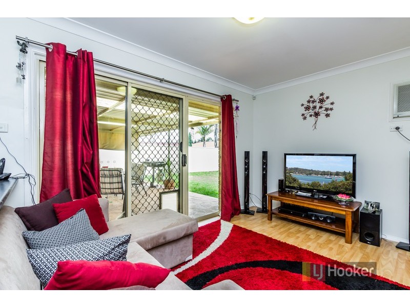 16 Sanctuary Park Drive, Plumpton NSW 2761