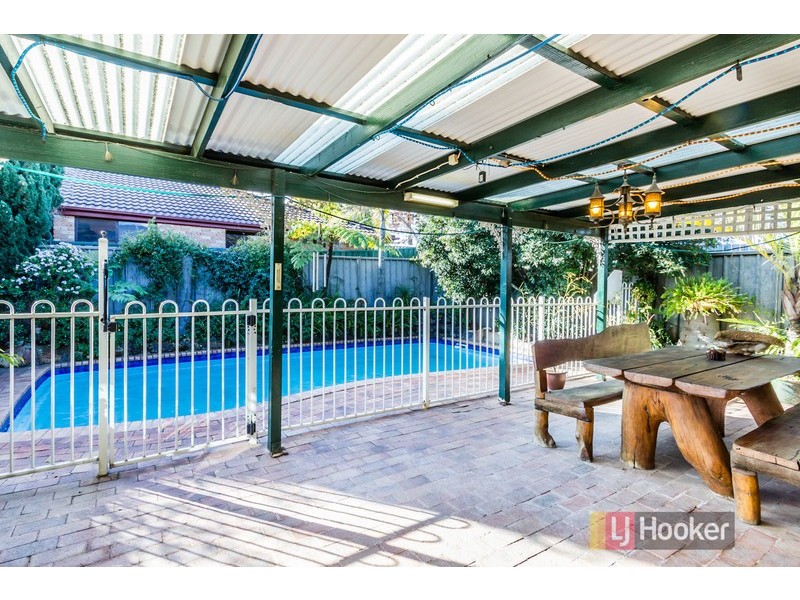 9 Combet Place, Minchinbury NSW 2770