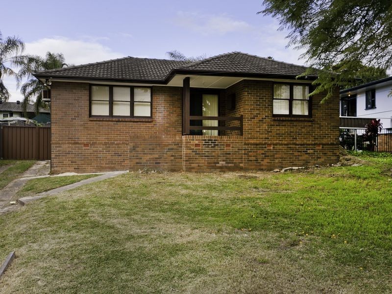52 Nella Dan Ave, Tregear NSW 2770