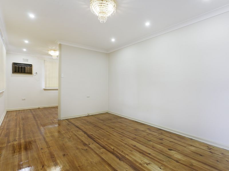 52 Nella Dan Ave, Tregear NSW 2770