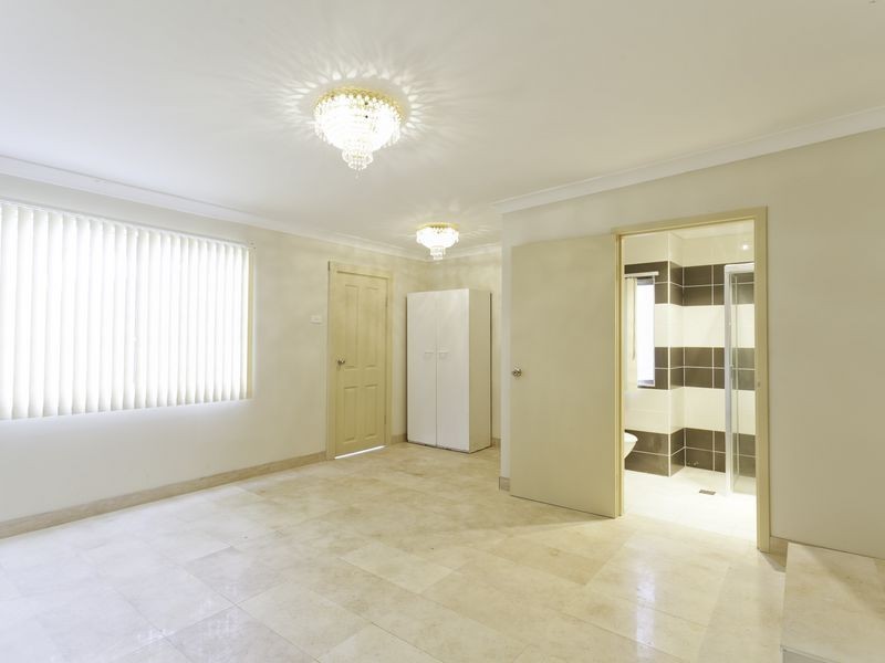 52 Nella Dan Ave, Tregear NSW 2770