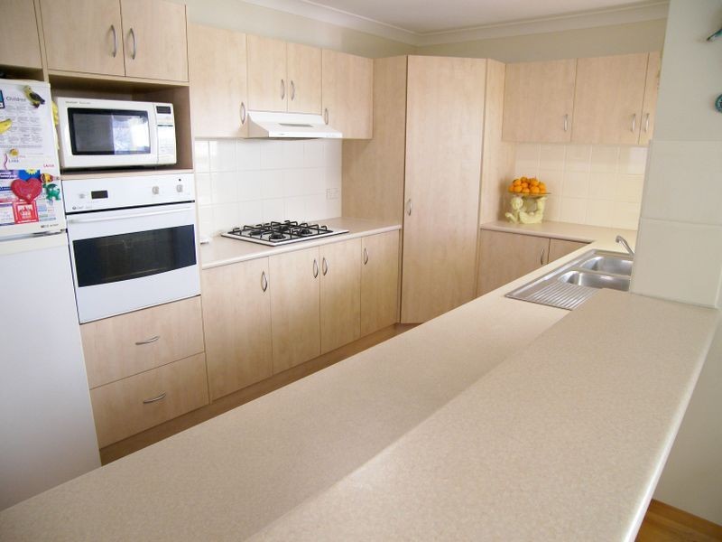 24 Sperring Crescent, Oakhurst NSW 2761