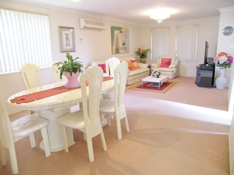 24 Sperring Crescent, Oakhurst NSW 2761