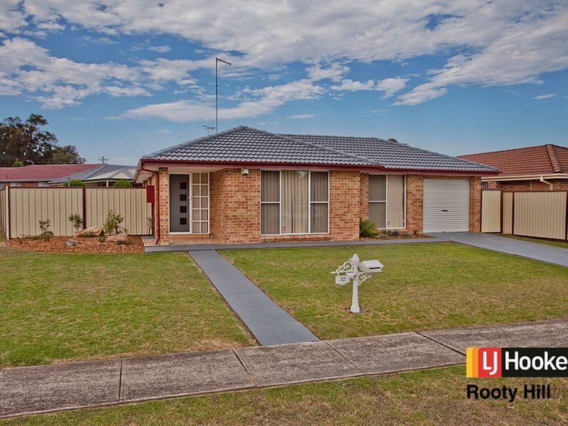 32 Nicolaidis Crescent, Rooty Hill NSW 2766