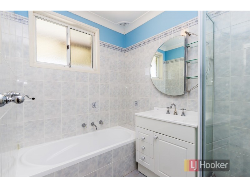 8/1 Woodvale Close, Plumpton NSW 2761