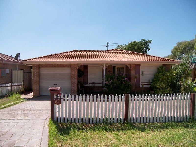 60 Kenneth Crescent, Dean Park NSW 2761