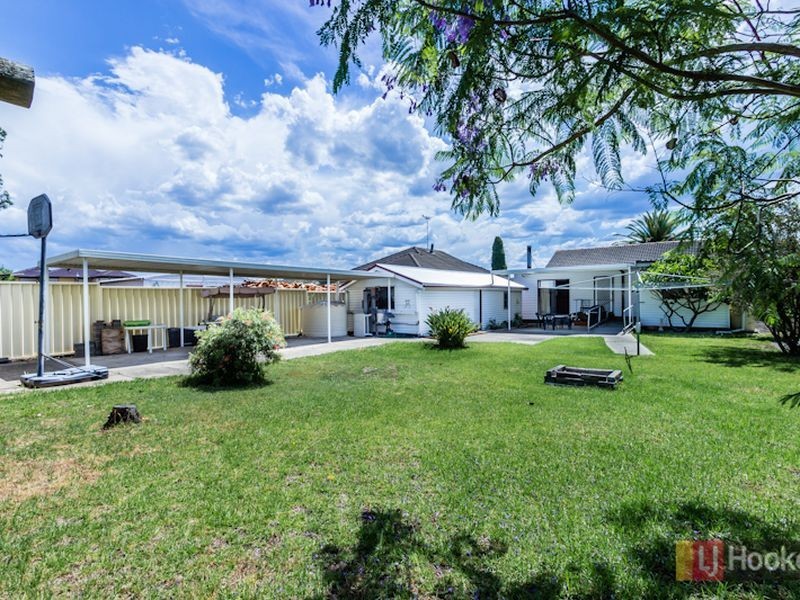 9 Adams Crescent, St Marys NSW 2760