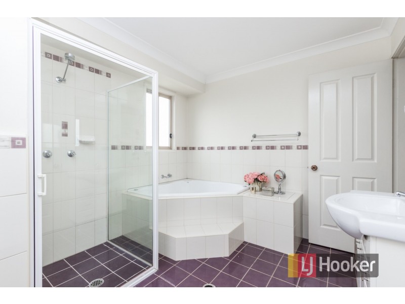5 Hobson Place, Plumpton NSW 2761