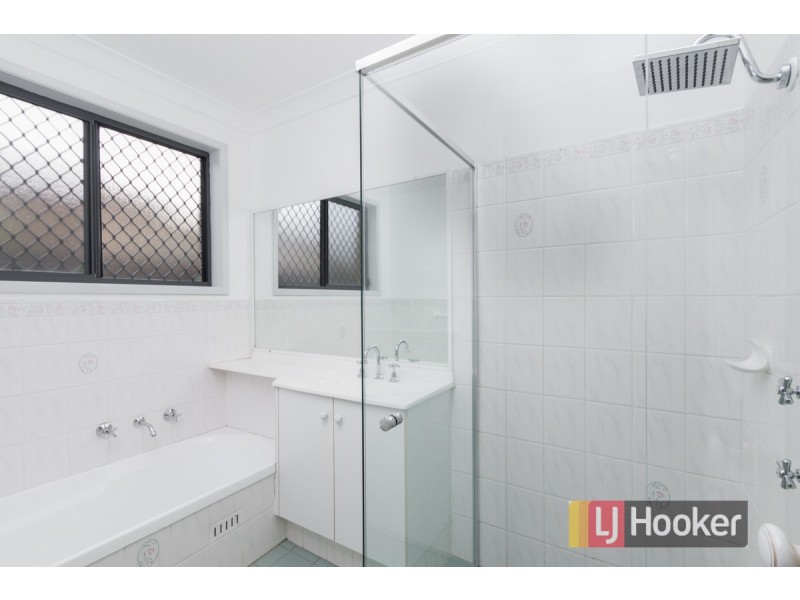 42 Millard Crescent, Plumpton NSW 2761