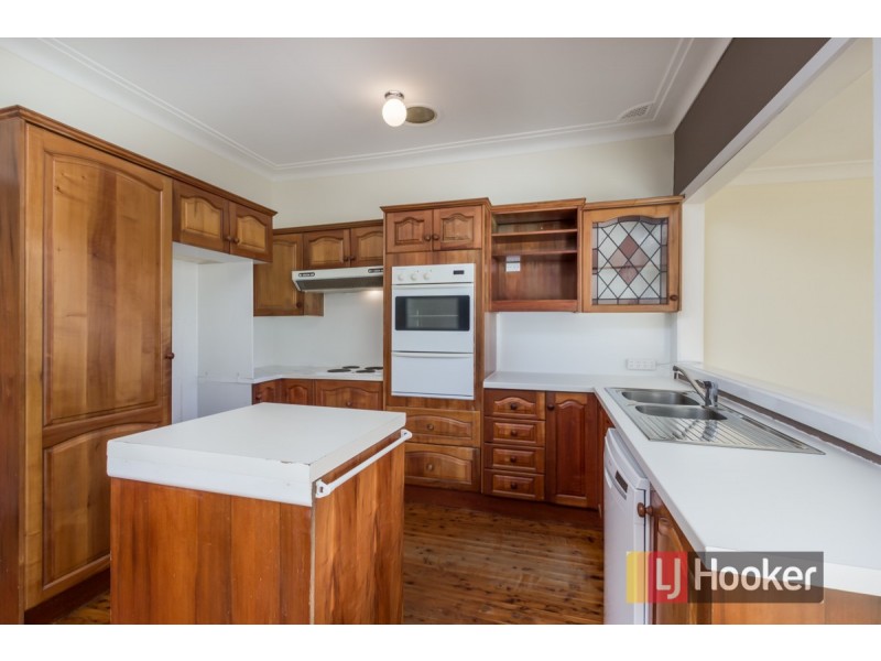 12 Cook Road, Oakhurst NSW 2761