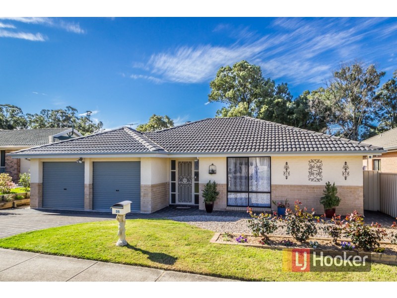 35 Bainbridge Crescent, Rooty Hill NSW 2766
