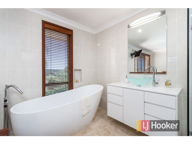 8 Lucan Place, Minchinbury NSW 2770