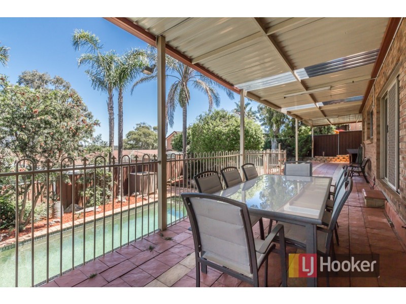 8 Lucan Place, Minchinbury NSW 2770