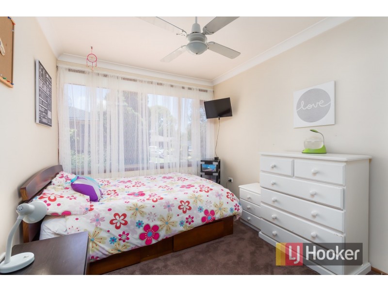 8 Lucan Place, Minchinbury NSW 2770