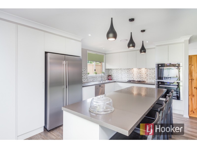 10 Kirsty Crescent, Hassall Grove NSW 2761