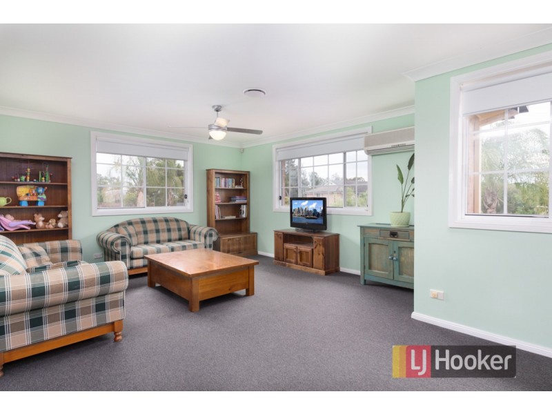 10 Kirsty Crescent, Hassall Grove NSW 2761