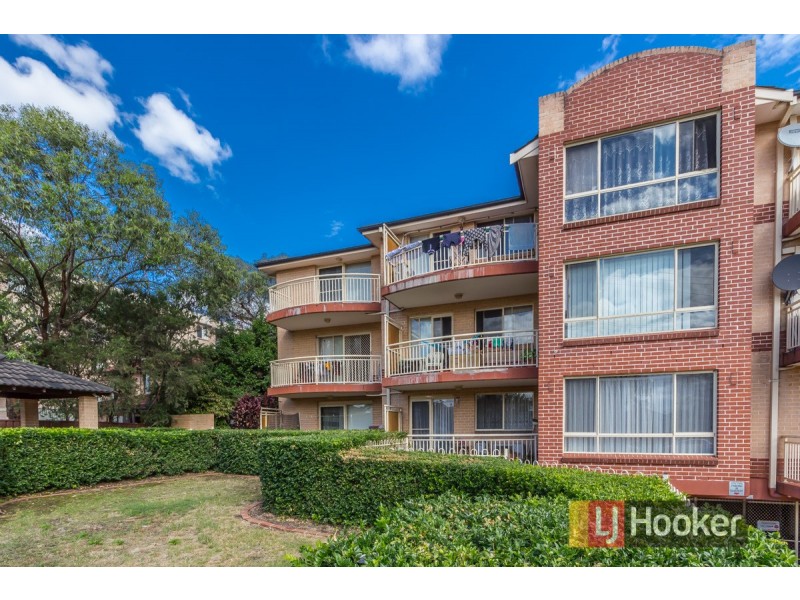 25/8-10 Fifth Avenue, Blacktown NSW 2148