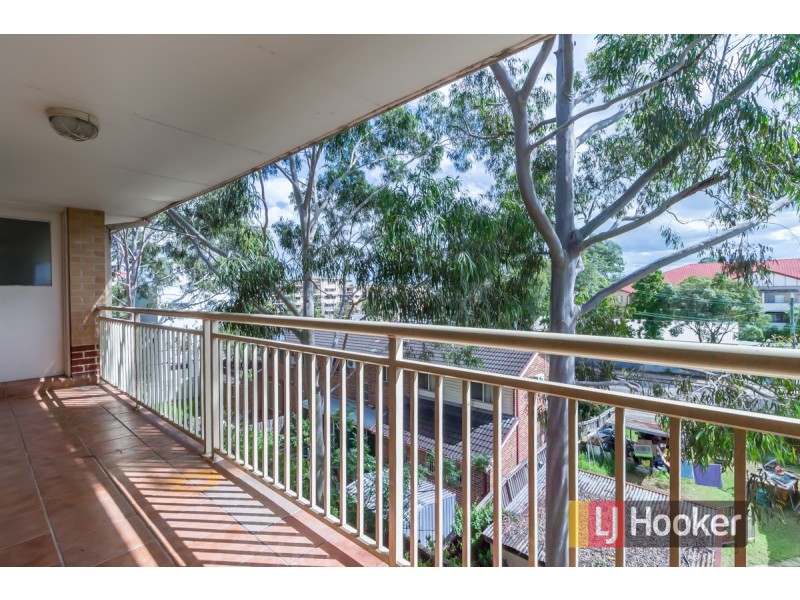 25/8-10 Fifth Avenue, Blacktown NSW 2148