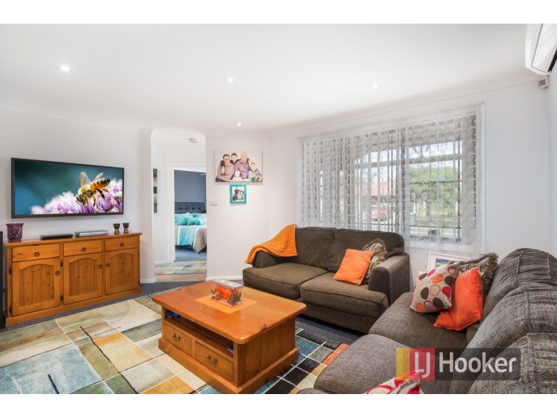 6 Willow Grove, Plumpton NSW 2761