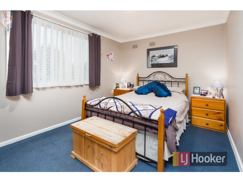 36 Lucena Crescent, Lethbridge Park NSW 2770