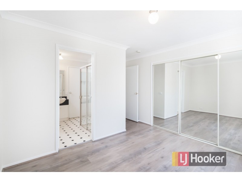 5B Dimascio Place, Oakhurst NSW 2761