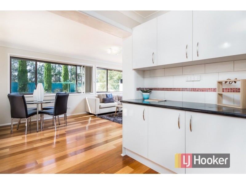 24 Augusta Place, St Clair NSW 2759