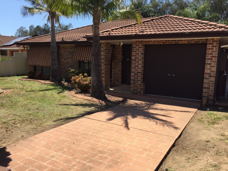 61 Dryden Avenue, Oakhurst NSW 2761