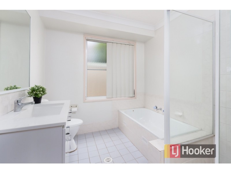 24 Rathmore Circuit, Glendenning NSW 2761