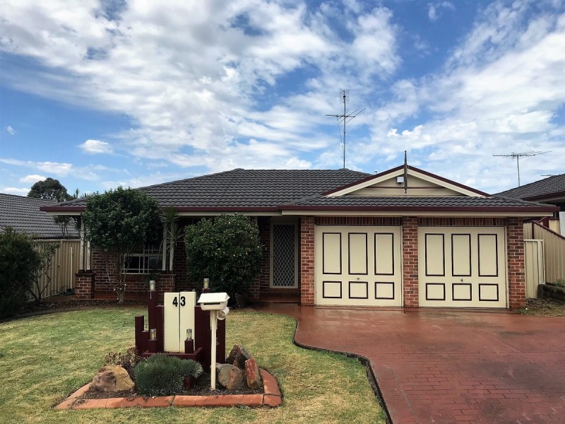 43 Yuroka Street, Glenmore Park NSW 2745