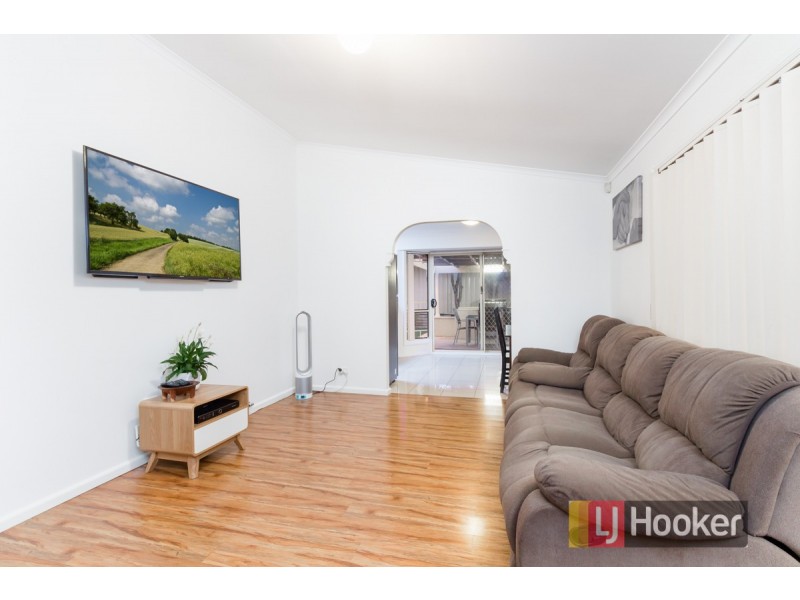 9 Ernest Street, Glenwood NSW 2768