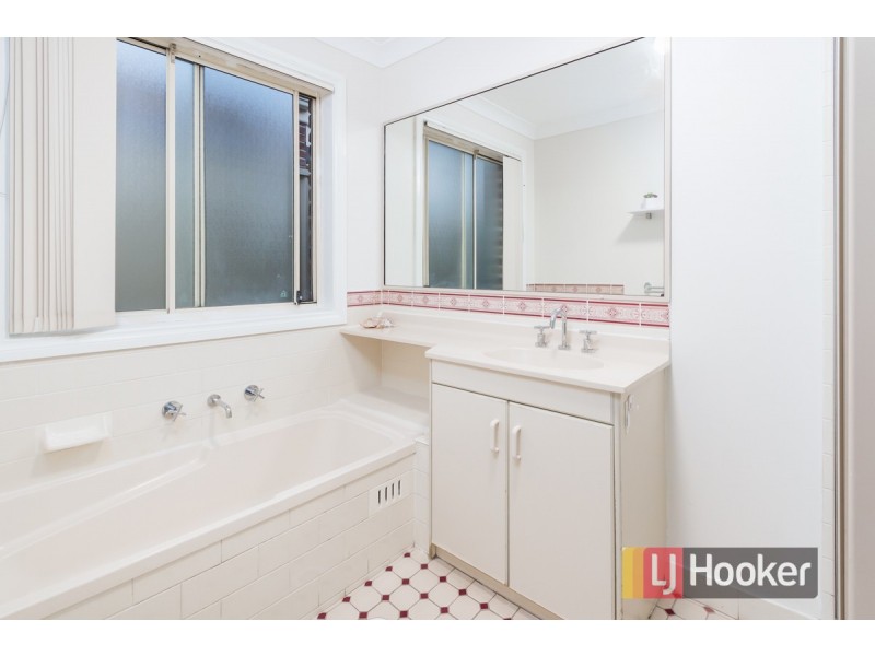 9 Ernest Street, Glenwood NSW 2768