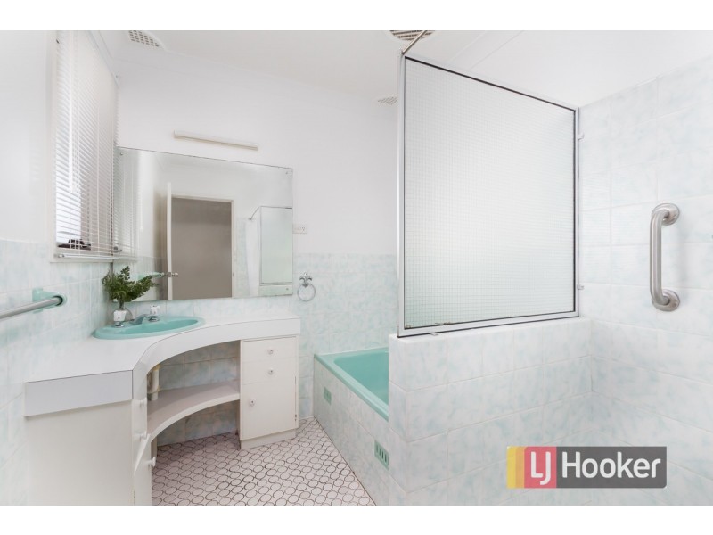 8 Mimika Avenue, Whalan NSW 2770