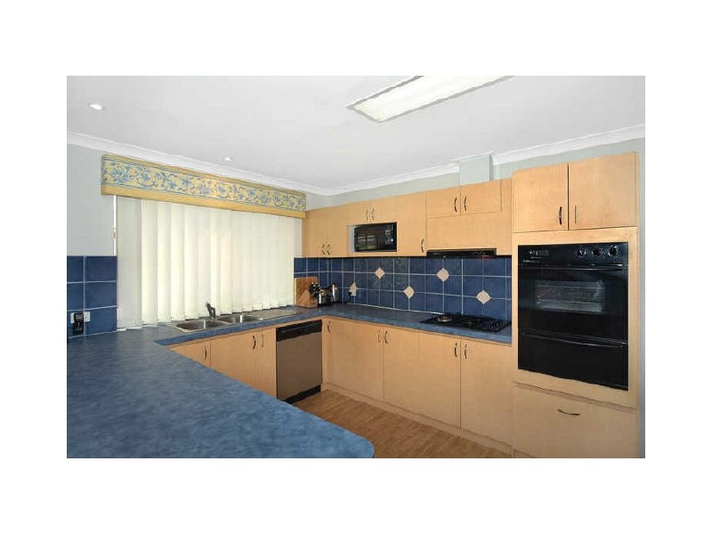 33 Burleigh Drive, Australind WA 6233