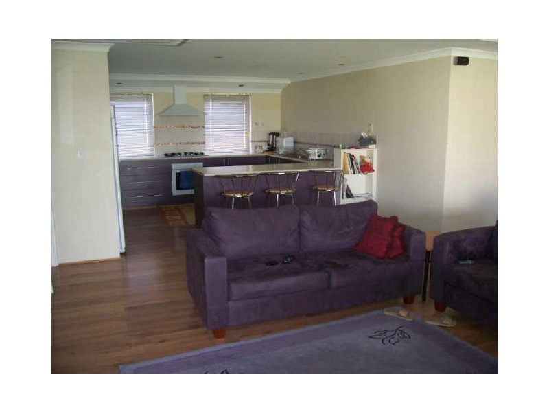 119 Hornibrook Road, Dalyellup WA 6230