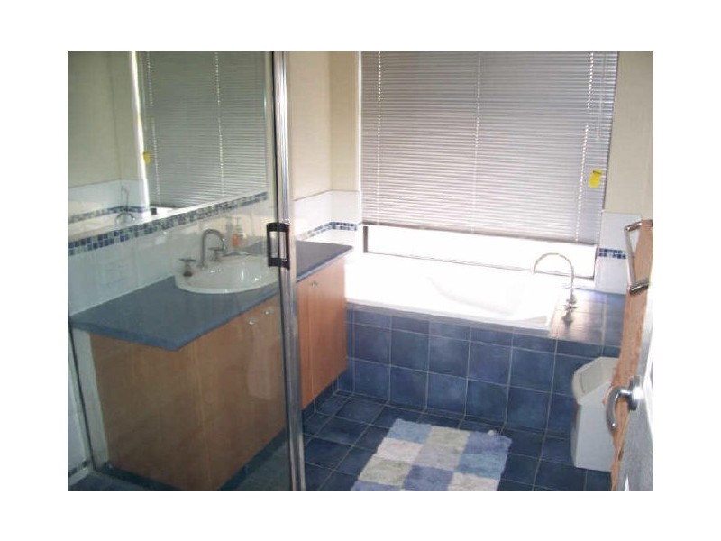 119 Hornibrook Road, Dalyellup WA 6230