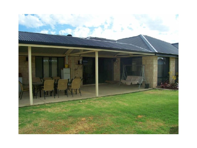 119 Hornibrook Road, Dalyellup WA 6230