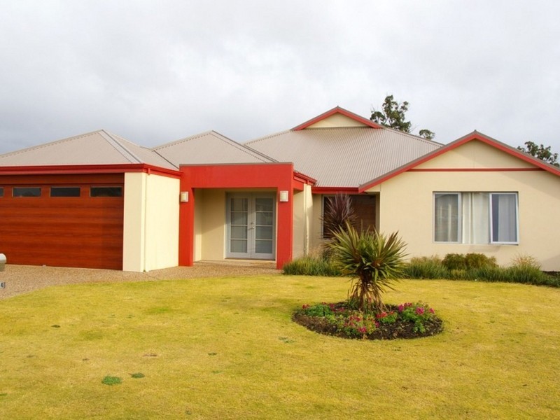 34 Nicolay Approach, Dalyellup WA 6230