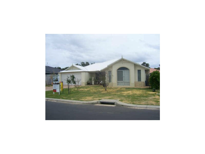 11 Jasmine Way, Glen Iris WA 6230