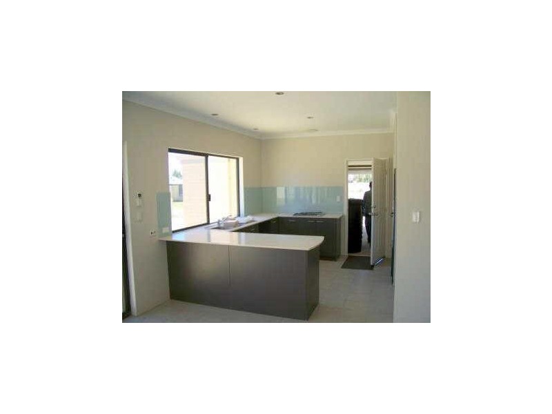 33 Polwarth Circuit, Eaton WA 6232