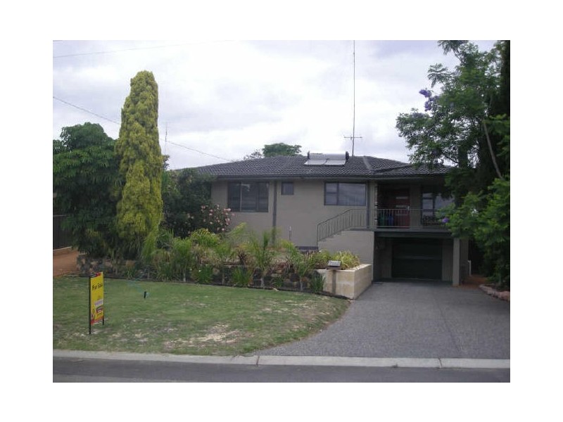 33 Wollaston Crescent, Bunbury WA 6230