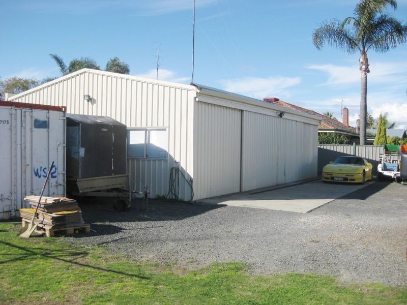 63 King Road, East Bunbury WA 6230