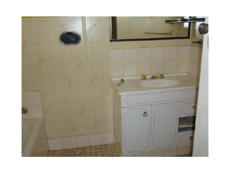 8 Timperley Road, Bunbury WA 6230